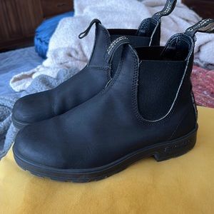 Blundstone 558 Black Chelsea boots size 8